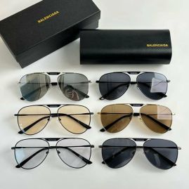 Picture of Balenciga Sunglasses _SKUfw54044935fw